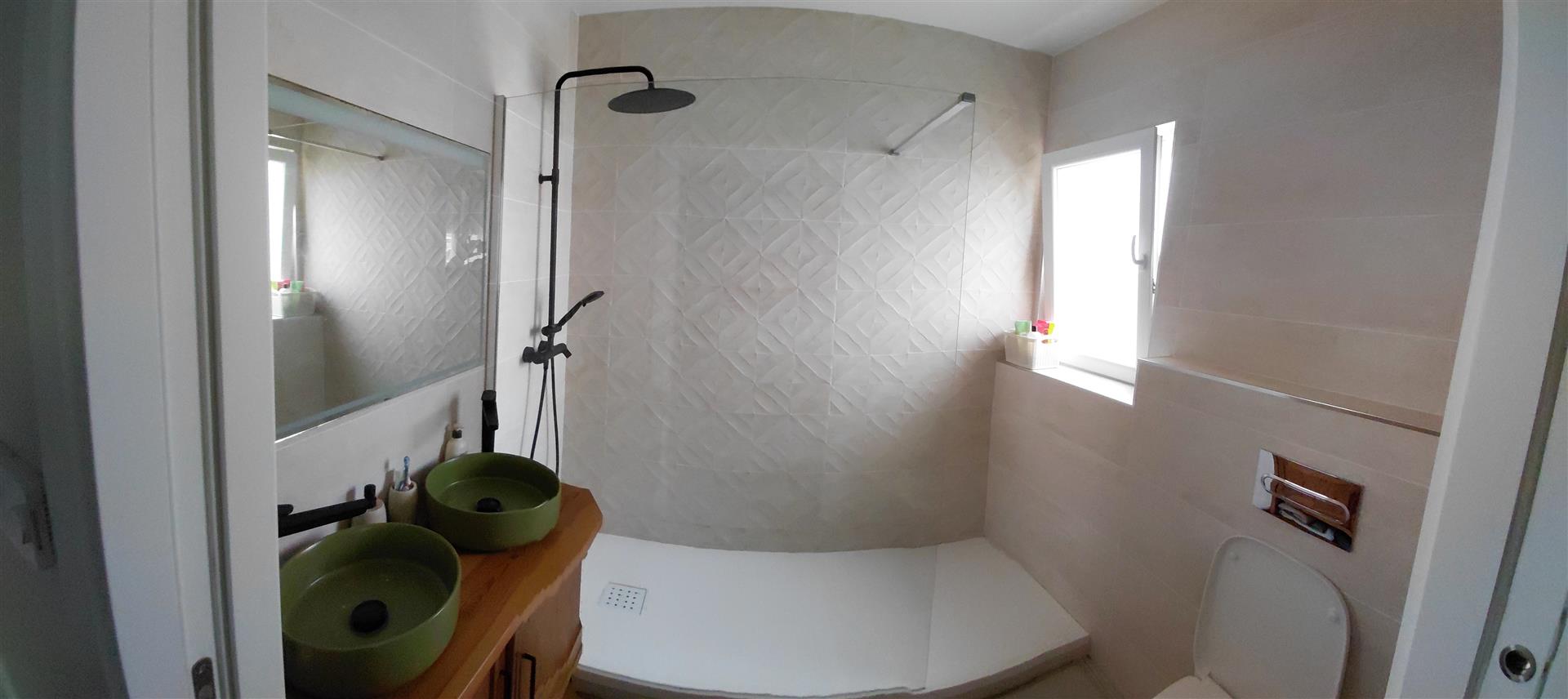 Image of Apartment - 3 Bedrooms - 2 Bathrooms for Sale in South District-Gibraltar, Image 3